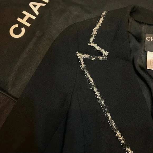 Chanel Jacket - Picture 4 of 7